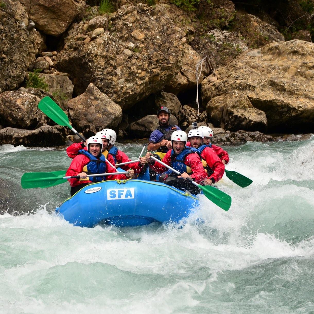 rafting para grupos en los Pirineos